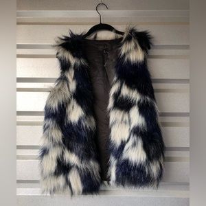 Women’s Romeo + Juliet Fur Vest